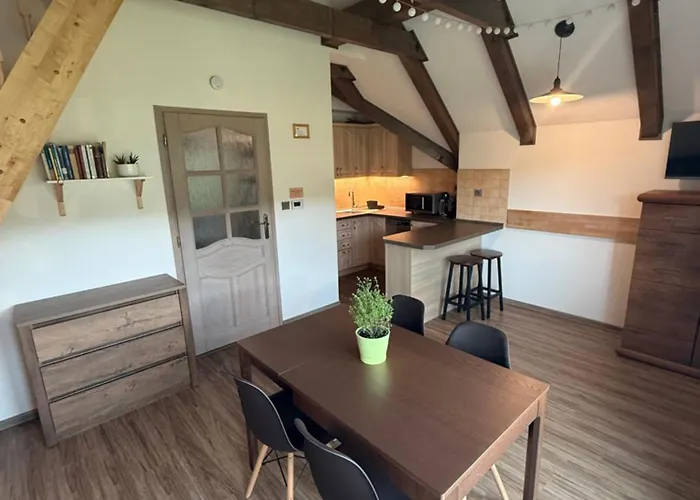 Barborka, 8 Apartman *